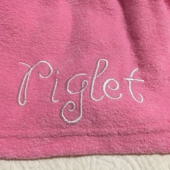 18m (4/$20) Disney Piglet Bathrobe - Picture 8 of 8
